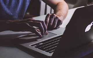 2.5亿狂砸太震撼！切尔西挖角巴萨，能否一举瓦解对手？